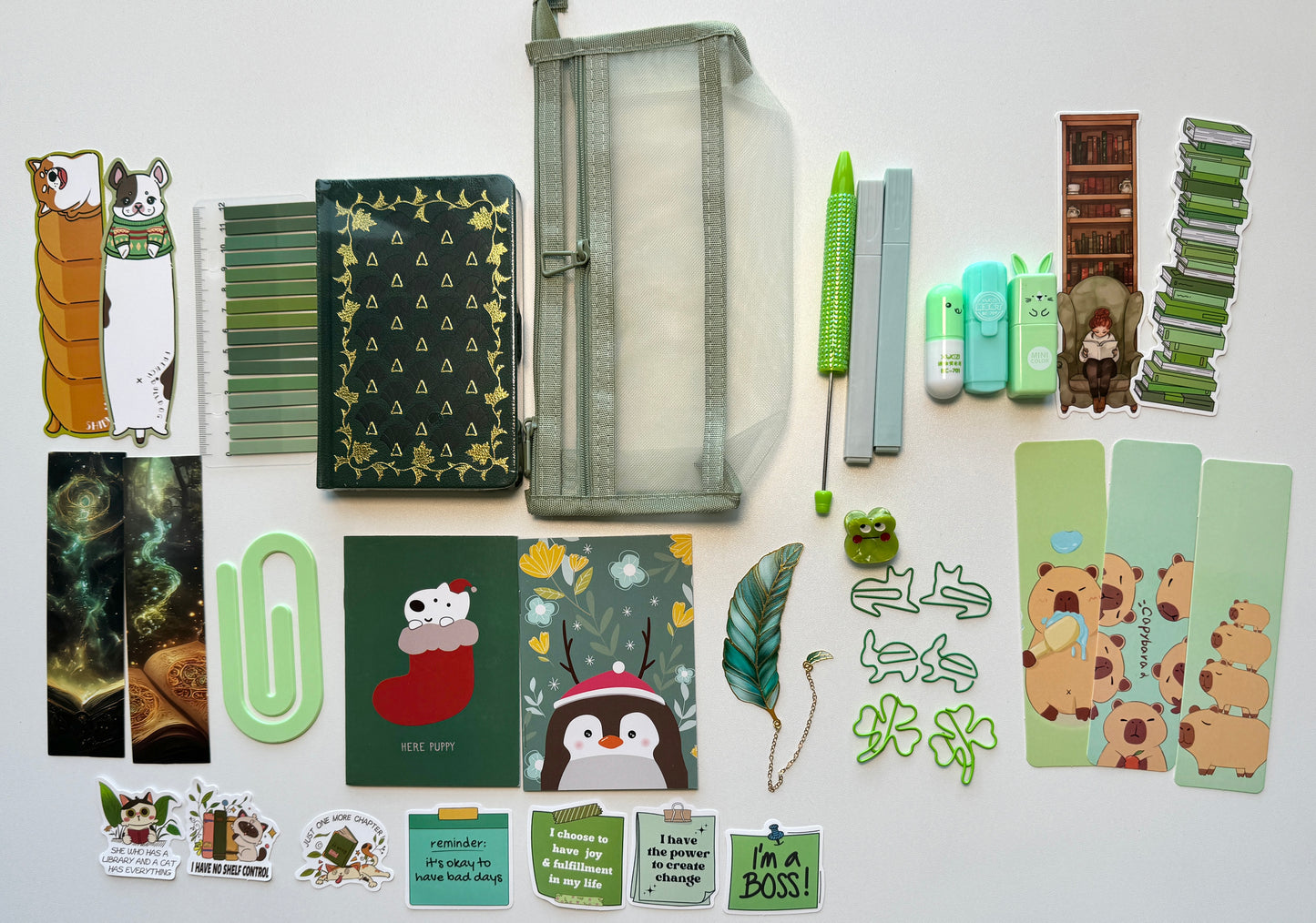 Exclusive Green Christmas ๐
๐ผ๐ BOOKISH BUNDLE